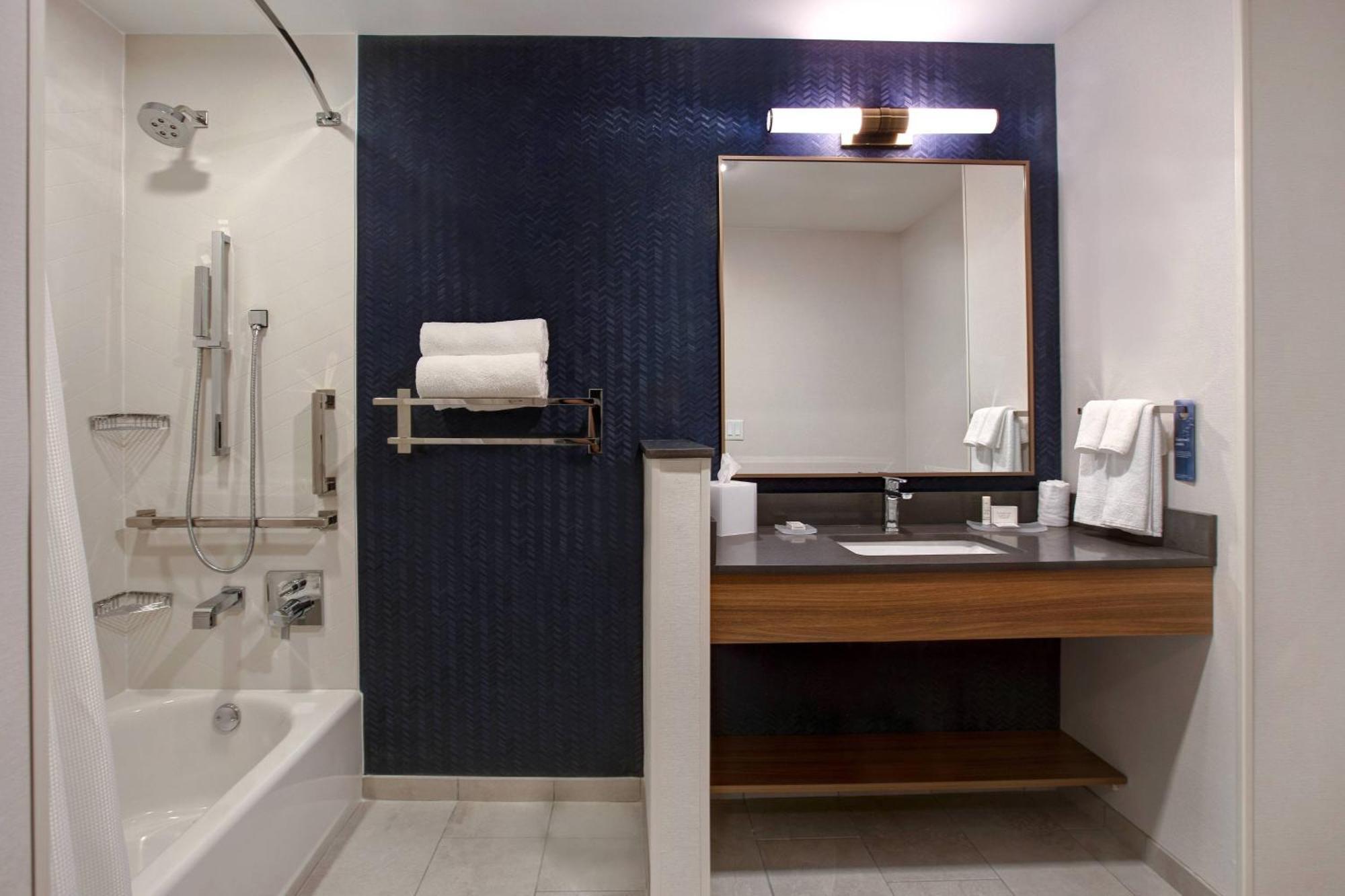 Fairfield Inn & Suites By Marriott Chicago بوليغ بروك المظهر الخارجي الصورة